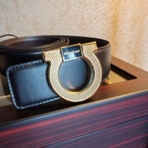 cinturón gancini buckle smooth grain leather belt