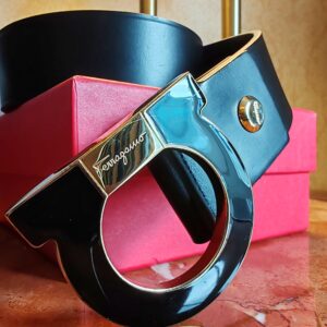 oversized single gancio ferragamo